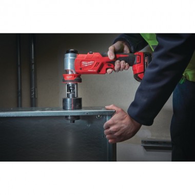 Гідравлічний пробійник для отворів FORCE LOGIC MILWAUKEE M18 HKP-201C 4933451202 (зарядний пристрій M12-18 FC, 1 акумулятор M18