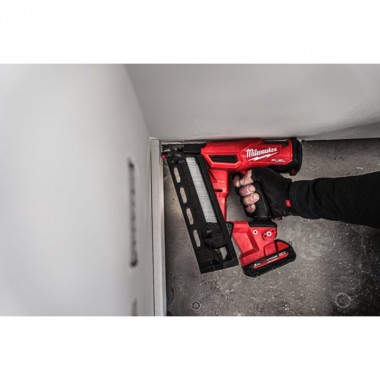Пистолет гвоздезабивной аккумуляторный бесщёточный 16GA M18 FN16GA-202X