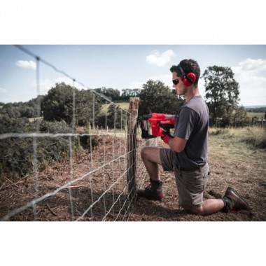 Степлер скобозабивний акумуляторний безщітковий MILWAUKEE, M18 FFUS-0C, скоба 38-51мм (каркас,кейс)