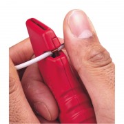 Нож безопасный самовозвращающийся MILWAUKEE 4932471360