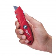 Нож безопасный самовозвращающийся MILWAUKEE 4932471360