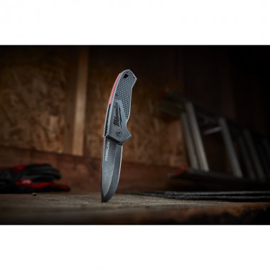 Нож MILWAUKEE HARDLINE Smooth выкидной с гладким лезвием 48221994