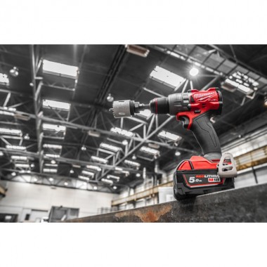 Дрель-шуруповёрт аккумуляторная бесщёточная MILWAUKEE M18 FDD3-502X (158Нм) (ЗУ+2акк.Х5Ач+HDкейс)