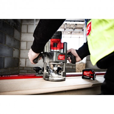 Фрезер акумулятрний кромкувальний MILWAUKEE M18 FR12KIT-0P (HD кейс)