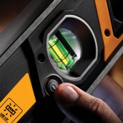 Уровень TOUGHBUILT ПРЕМИУМ 60 см магнитный с подсветкой TB-H2-L-M60LH-M