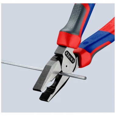 Плоскогубцы комбинированные особой мощности 180мм KNIPEX