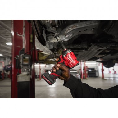 Гайковерт аккумуляторный бесщеточный MILWAUKEE 3/8'' (745 Нм) M12 FCIWF38G3-0, с кольцом (каркас)