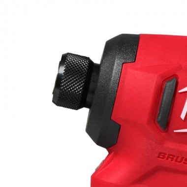 Гвинтокрут акумуляторний 1/4'' HEX MILWAUKEE M12 BLIDRC-202C (124Нм) (+ заряд.пристрій, 2 акум., HD кейс)