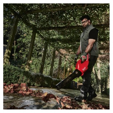 Воздуходувка аккумуляторная бесщёточная MILWAUKEE M18 FBLG3-802 (ЗУ+2ак.Х8Аг) FORGE™