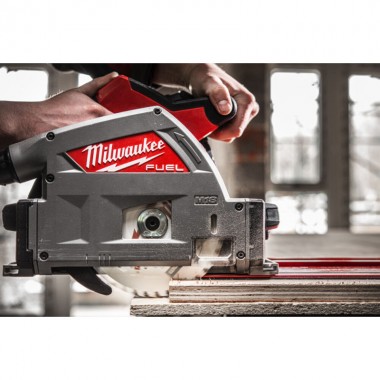 Пила дисковая погружная аккумуляторная бесщеточная MILWAUKEE M18 FPS55MC-552P M18 ALIS-0+жилетка