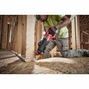 Пила сабельная аккумуляторная бесщёточная MILWAUKEE M18 FSZ-0 (каркас) + M18 B5 подарок
