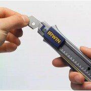 Нож с отлам сегм Pro Touch 9мм AUTO LOAD SNAP-OFF KNIFE