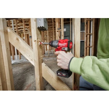 Дриль-шурупокрут акумуляторний MILWAUKEE, M12 FDD2-402X (+ заряд.пристрій, 2 акум., HD кейс)