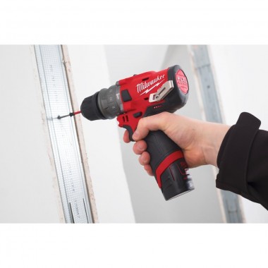 Аккумуляторная дрель-шуруповерт, крут. мом 37 Нм, M12 FUEL FPDX-202X MILWAUKEE