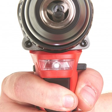 Аккумуляторная дрель-шуруповерт M18 CBLDD-402C крут. мом. 60 Нм, MILWAUKEE 4933464539