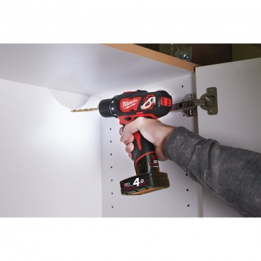 Дрель-шуруповерт MILWAUKEE M12 BDD-202C крутящий момент 30 Нм 4933441915