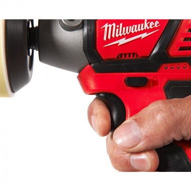 Аккумуляторная полировальная машина MILWAUKEE M12 BPS-0 4933447791