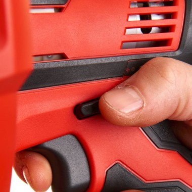 Акумуляторна прочисна машина MILWAUKEE M12 BDC8-202C (трос, внутрішній барабан,2 акумул. Х 2Аг, ємні