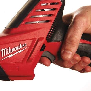 Аккумуляторная сабельная пила MILWAUKEE C12 HZ-0 4933411925
