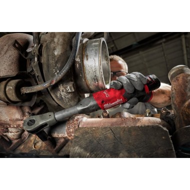 Трещётка аккумуляторная бесщёточная удлинённая 3/8 (75 Нм) MILWAUKEE M12 FIR38LR-0 FUEL (каркас)