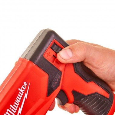 Аккумуляторный степлер MILWAUKEE M12 BST-0 4933459634