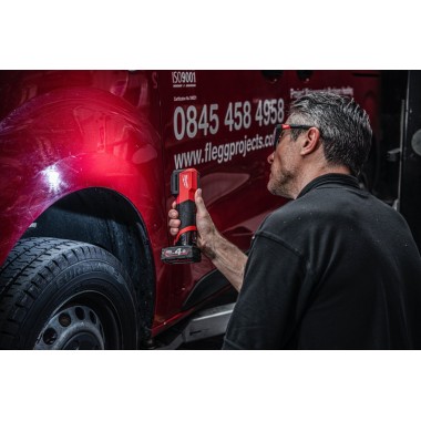 Акумуляторний ліхтар для підбору кольору MILWAUKEE M12 CML-401