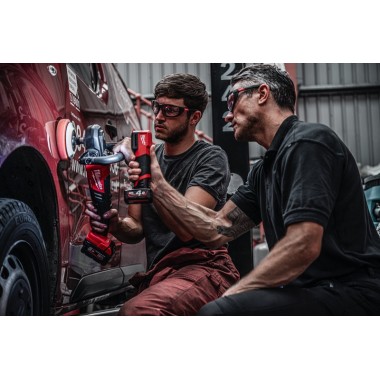 Акумуляторний ліхтар для підбору кольору MILWAUKEE M12 CML-401