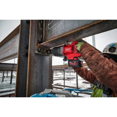 Гайковерт высокомоментный  1 (2711 Нм) MILWAUKEE M18 FUEL ONEFHIWF1DS-121C