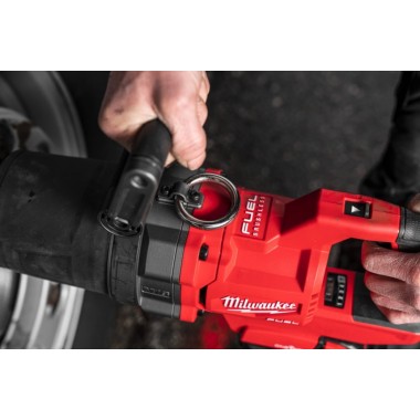Гайковерт высокомоментный 1 (2711Нм)  MILWAUKEE M18 FUEL ONEFHIWF1DS-0C с рукояткой