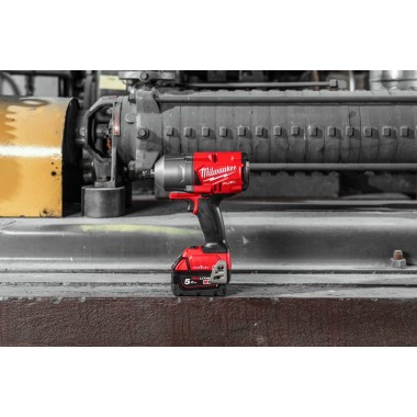 Гайковерт высокомоментный MILWAUKEE 1/2 (1491 Нм) M18 FUEL ONEFHIWP12-502X ONE-KEY