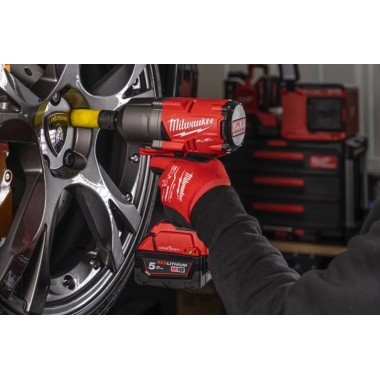 Гайковерт импульсный высокомоментный MILWAUKEE 1/2 (1898 Нм) M18 FUEL ONEFHIWF12-502X ONE-KEY