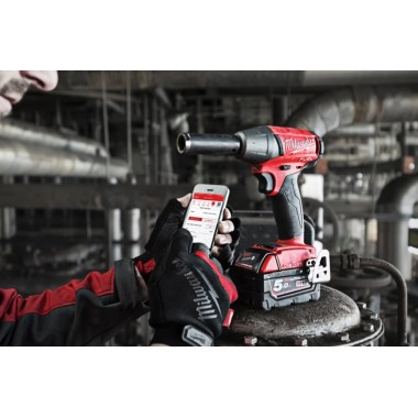 Гайковерт компактный 1/2 (339 Нм) MILWAUKEE M18 FUEL FIW2F12-0X с фрикционным кольцом