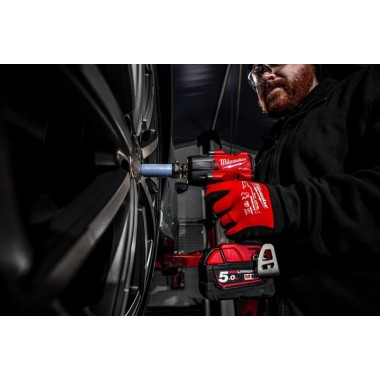 Гайковерт импульсный компактный 1/2" (745 Нм) с фрикционным кольцом MILWAUKEE M18 FUEL FMTIW2F12-0