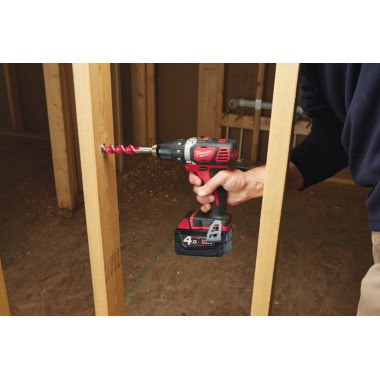 Дрель-шуруповерт MILWAUKEE M18 BDD-202C крутящий момент 50Нм 4933443555