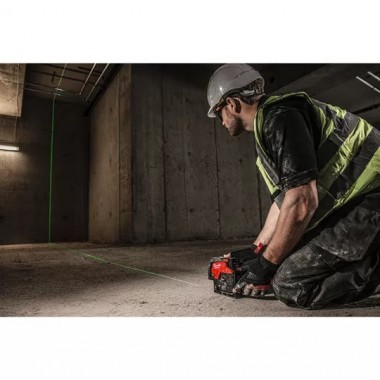 Линейно-точечный лазерный нивелир Milwaukee M12 CLLP-0C 4933478101 с зелёным лучом MILWAUKEE