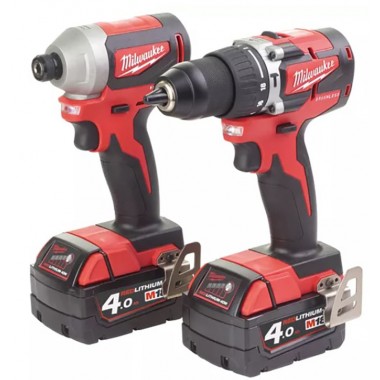 Набор аккумуляторных инструментов M18 CBLPP2A-402C MILWAUKEE