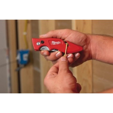 Нож складной многофункциональный FASTBACK™ MILWAUKEE 4932471357