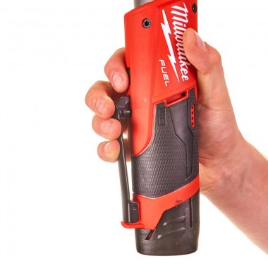 Трещётка аккумуляторная бесщёточная комппактная 3/8 (75 Нм) MILWAUKEE M12 FIR38-0 FUEL  (каркас)