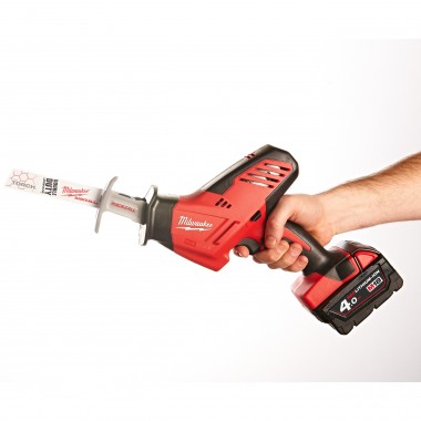 Аккумуляторная сабельная пила MILWAUKEE HACKZALL M18 C18 HZ-0 4933416785