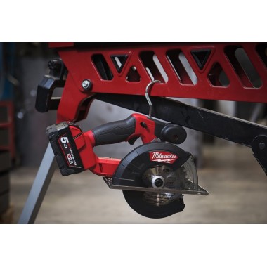 Циркулярная пила диаметр диска 150мм MILWAUKEE M18 FUEL FMCS-0X 4933459192
