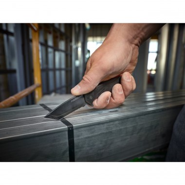 Нож MILWAUKEE HARDLINE Serrated выкидной с зазубренным лезвием 48221998
