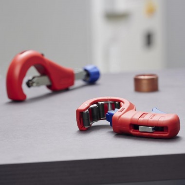 Труборез диаметром от 6 до 76 мм (1/4" - 3")  KNIPEX TubiX® XL