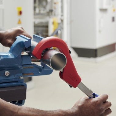 Труборез диаметром от 6 до 76 мм (1/4" - 3")  KNIPEX TubiX® XL