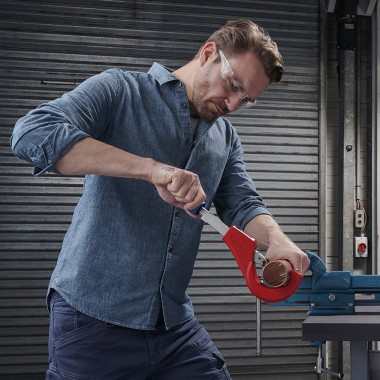 Труборез диаметром от 6 до 76 мм (1/4" - 3")  KNIPEX TubiX® XL