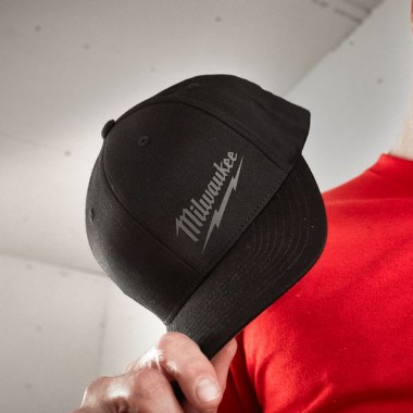 Кепка MILWAUKEE размер L/XL черная