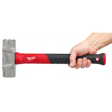 Мини-кувалда Fiberglass MILWAUKEE с весом 1810 гр
