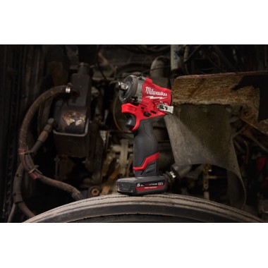 Гайковерт аккумуляторный бесщеточный MILWAUKEE 1/2" (746 Нм) M12 FCIWF12G3-0, с кольцом (каркас)
