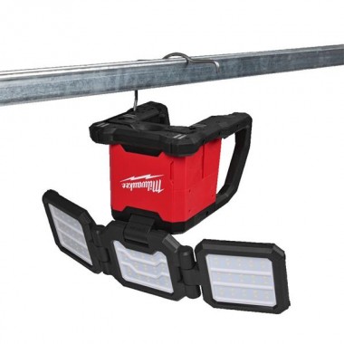 Фонарь светодиодный аккумуляторный MILWAUKEE M18 MDTL-0 с шарнирным световым блоком